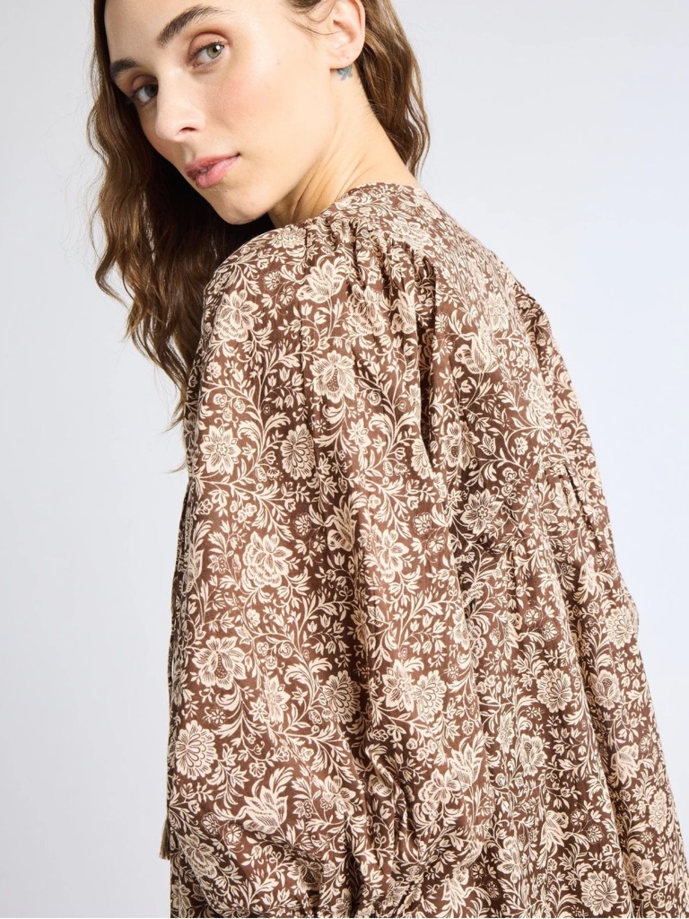 DAISY DRESS IN COCOA FLORAL